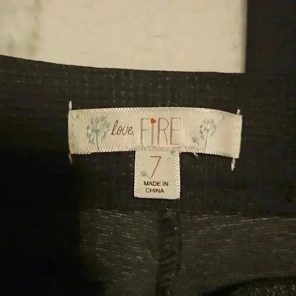 Love Fire - Picture 3 of 6